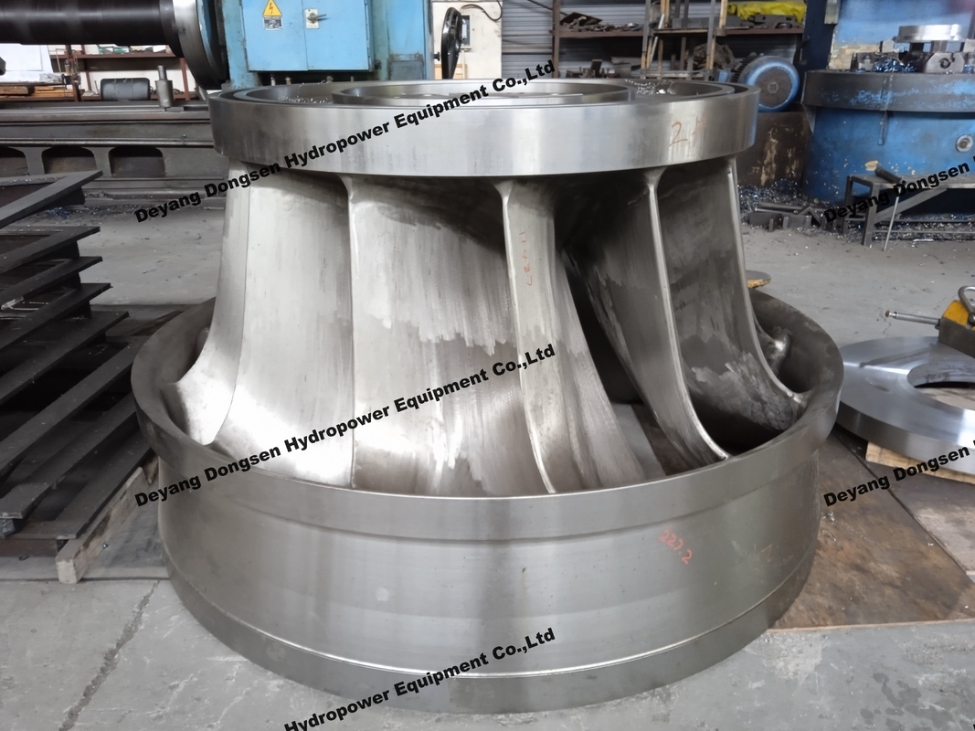 Gerador de turbina hidráulica de aço / aço inoxidável com 90-96% de eficiência para cabeça de água 5m-500m