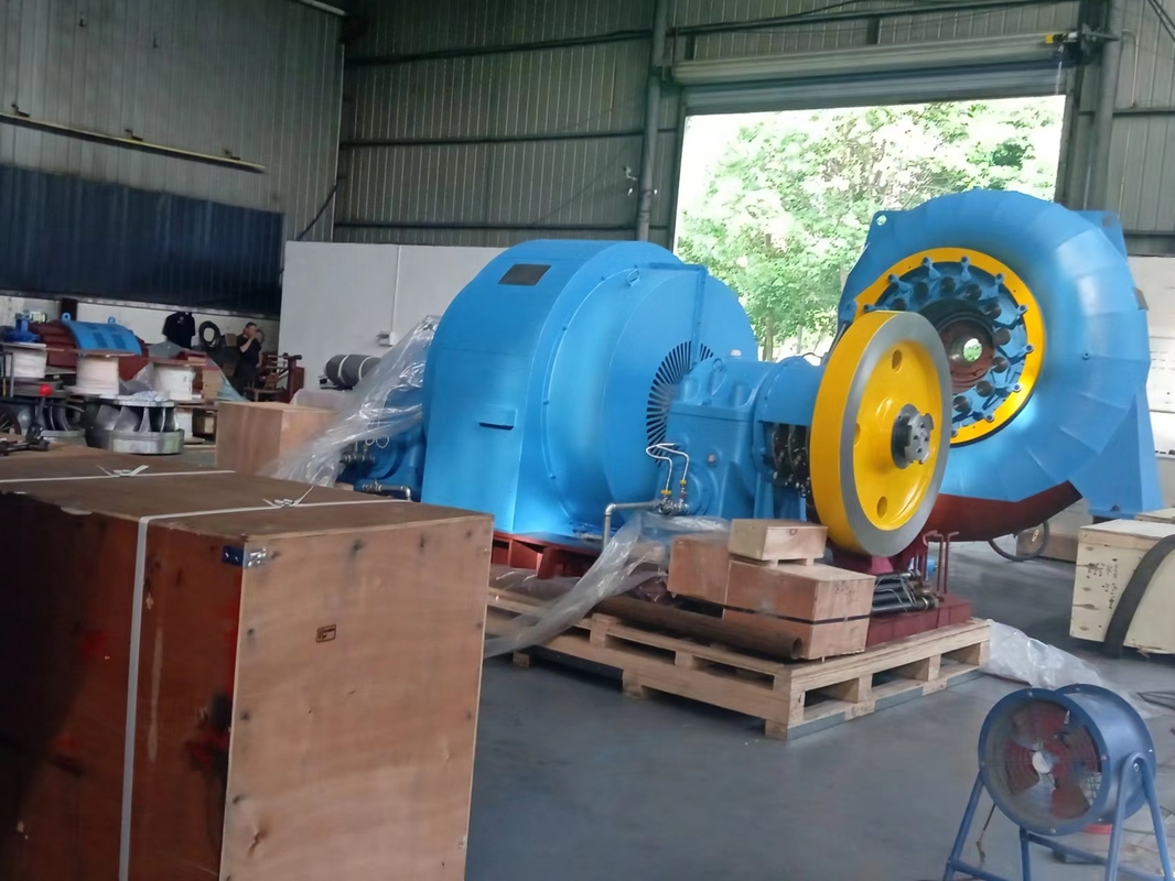 Gerador de turbina Francis de 300KW-20MW com corredor de aço inoxidável com micro governador