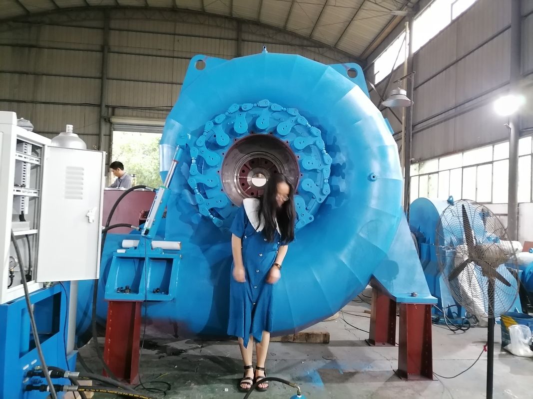 Gerador de turbina de água de tensão 220V-690V para produção de energia sustentável