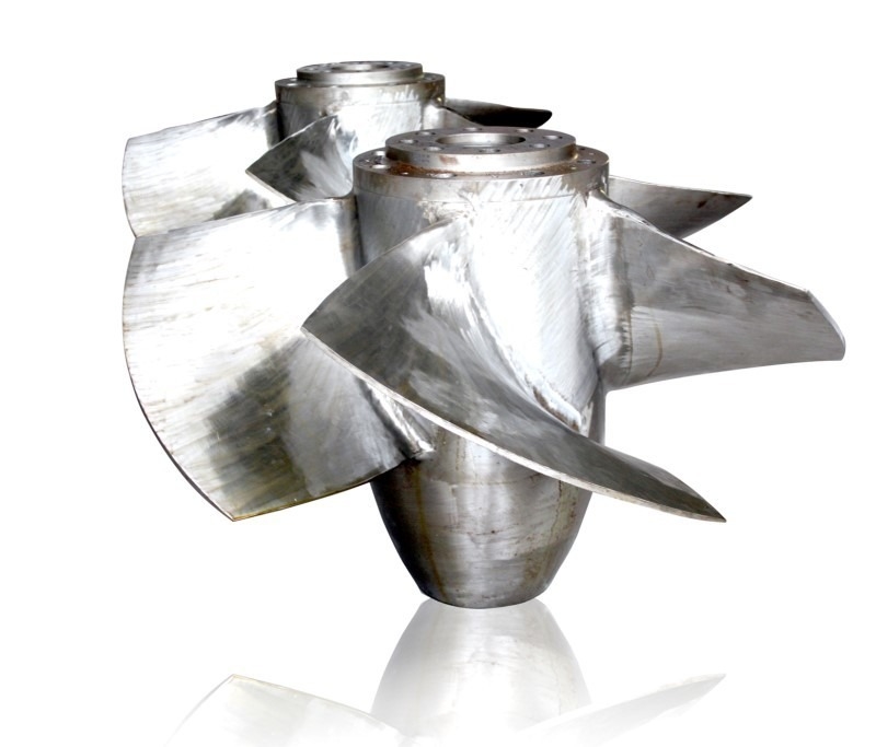 Materiais de corredores de aço inoxidável Gerador de turbina Pelton para 100m a 700m cabeça de projeto