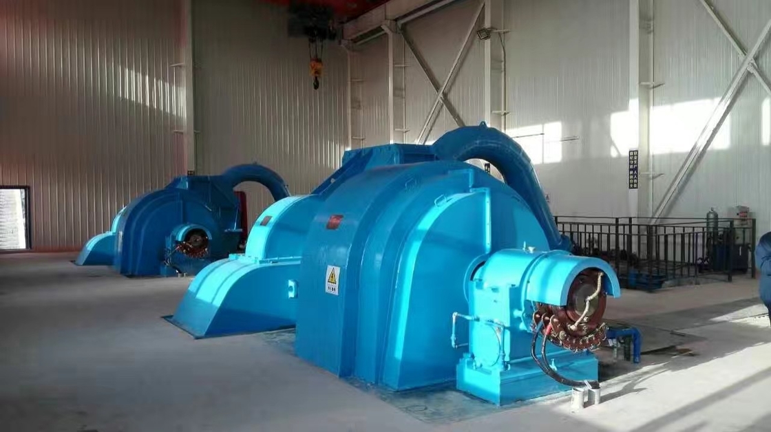 Gerador de turbina de água Pelton de alta cabeça personalizado equipado com sistema de proteção de controle inteligente