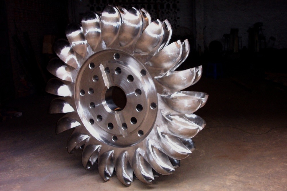 Método de instalação vertical Corredor de turbina hidráulica com pressão de entrada de 10 MPa Capacidades de material de metais endurecidos