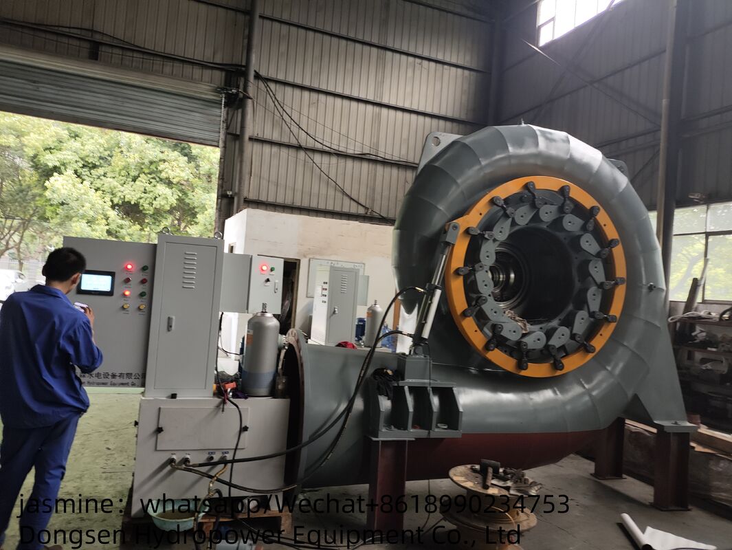 Fluxo de 3,21 a 14,9 M3s Capacidade de potência do gerador de turbina Francis 300KW a 8000KW Eficiência nominal de 90% a 96%