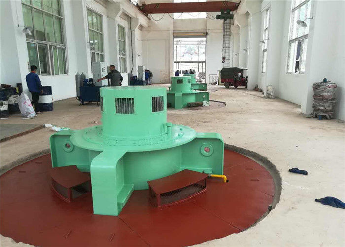 Tensão movida a água 400v 800v 6.3kv 10.5kv do gerador da turbina de refrigeração de água apropriada para a geração de energia hidrelétrica