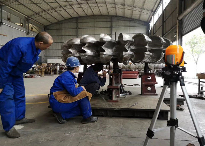 Diâmetro 200 mm Turbina de Pelton de cabeça alta, incluindo sistema de excitação estática ou sem escovas, concebida para energia hidroelétrica