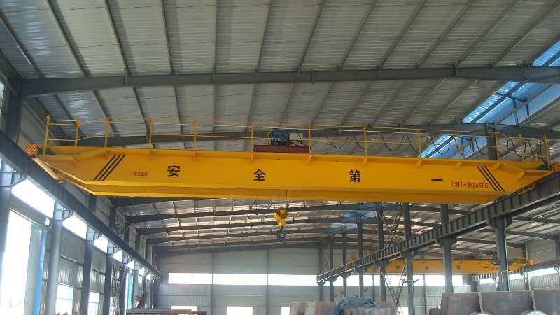 Ponte aérea Crane Lifting Equipment High Efficiency do armazém industrial