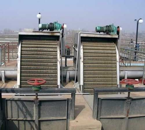 Máquina de limpeza de prateleiras de lixo OEM com espessura de 4,5 a 16 mm e intervalo de grade de 0,39 a 15 mm para manutenção da entrada de água