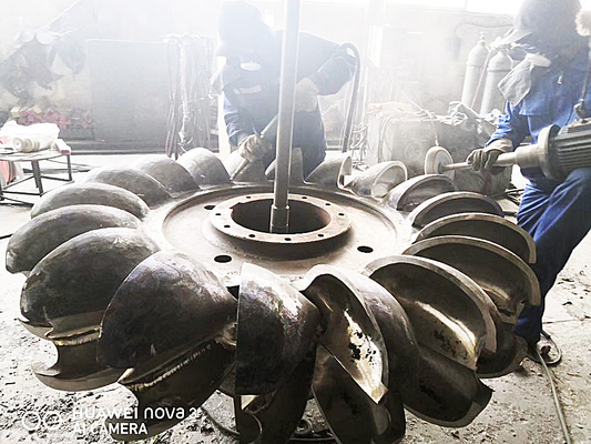 100kw-50mw Potência de saída Gerador de turbina de roda Pelton com método de arrefecimento por ar / óleo