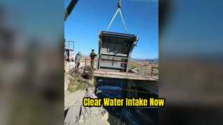 Limpador de rack de lixo: entrada de água limpa